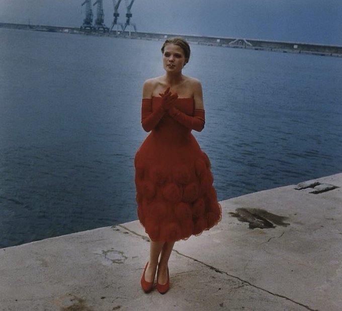 maison valentino red dress A Red Dress Celebration in Memory of Valentino Garavani