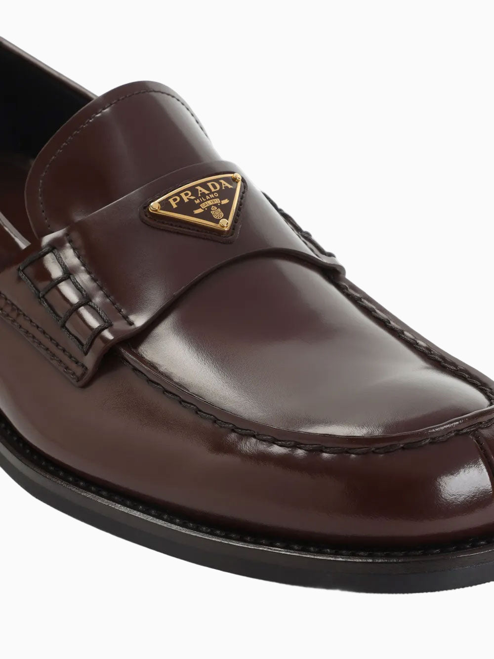 Logo-plaque loafers