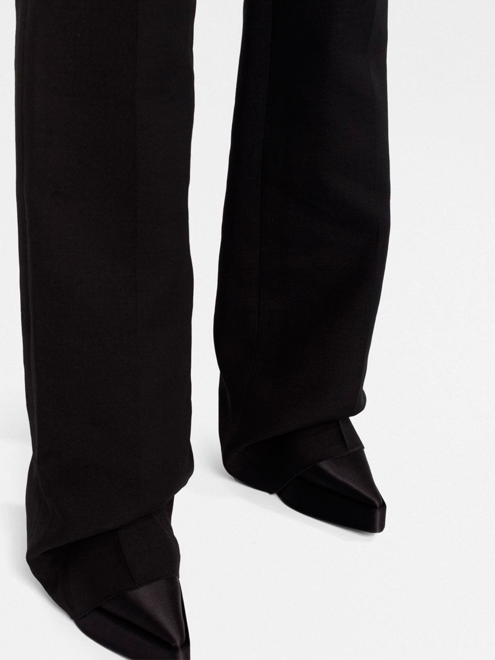 Straight-leg trousers