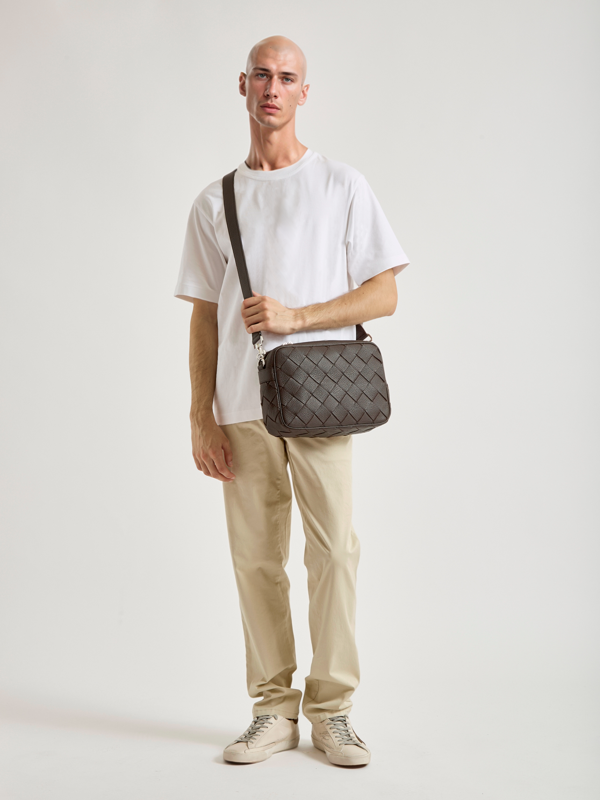 Intrecciato camera bag