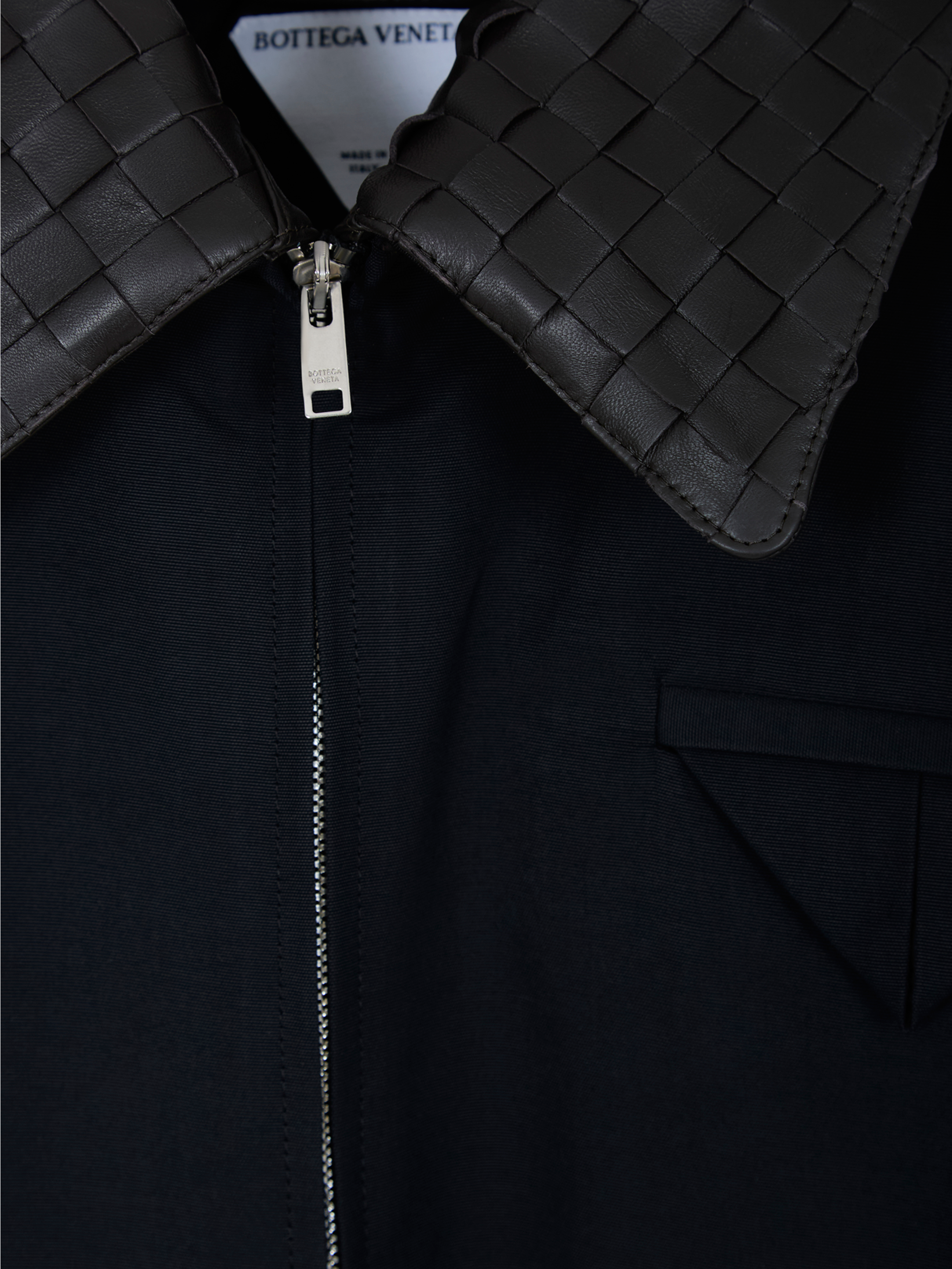 Cazadora con cuello extraíble