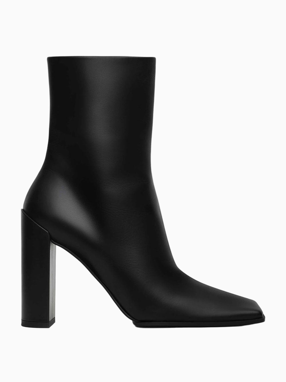 Square-toe ankle boots