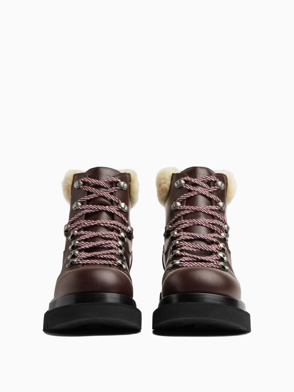 Lug boots