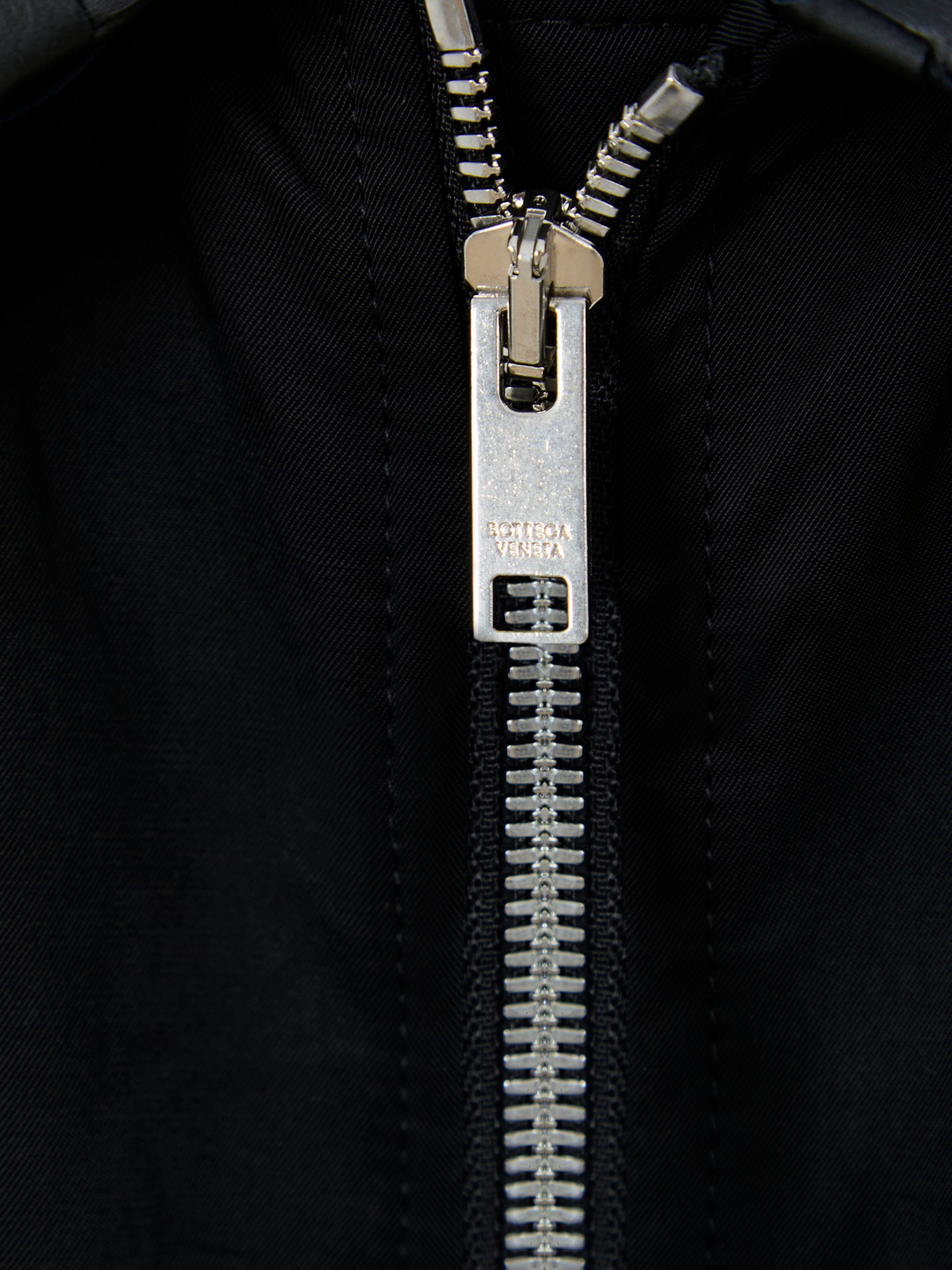 Chaqueta con cuello Intecciato