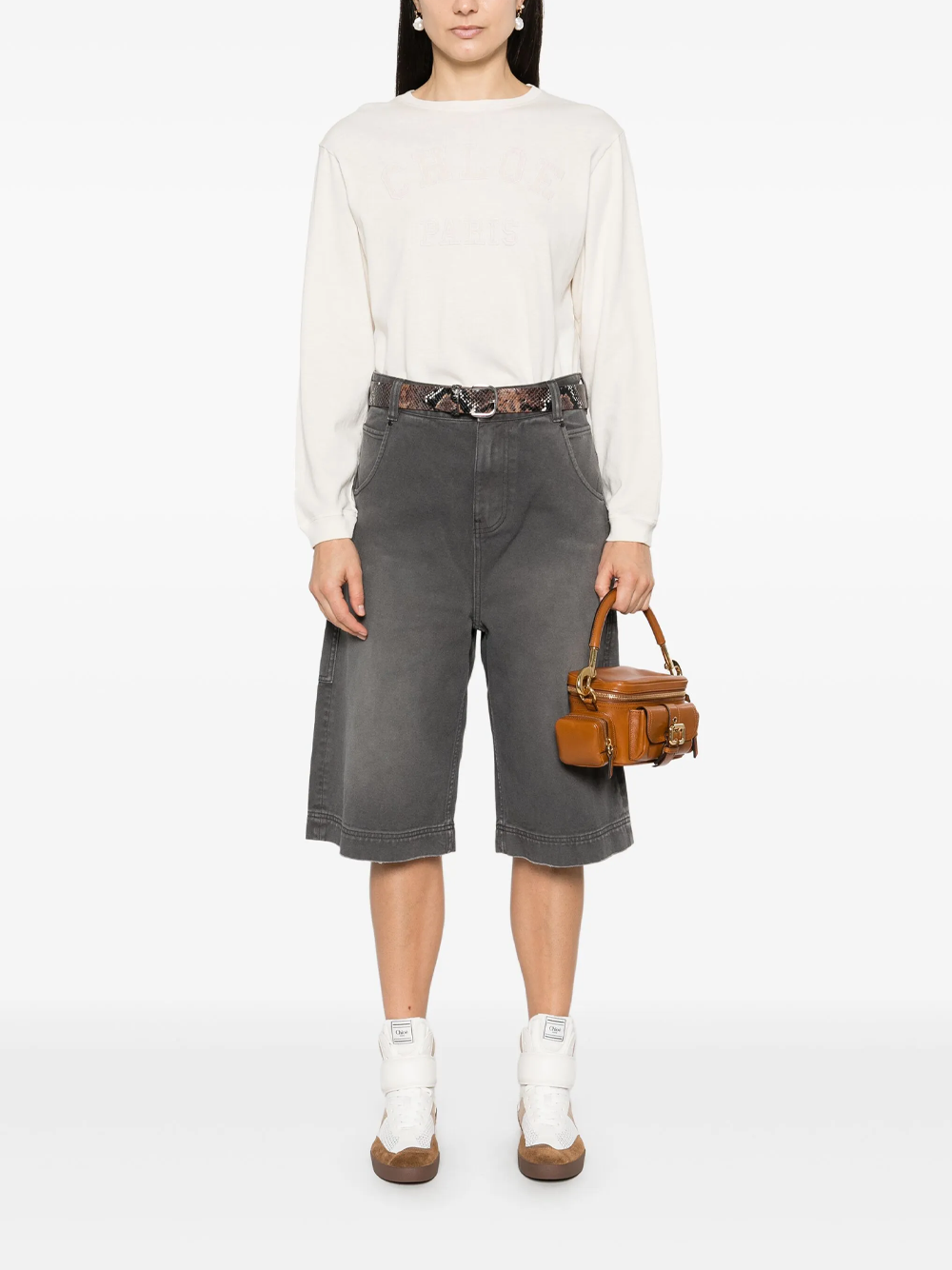 Oversized long-sleeve t-shirt