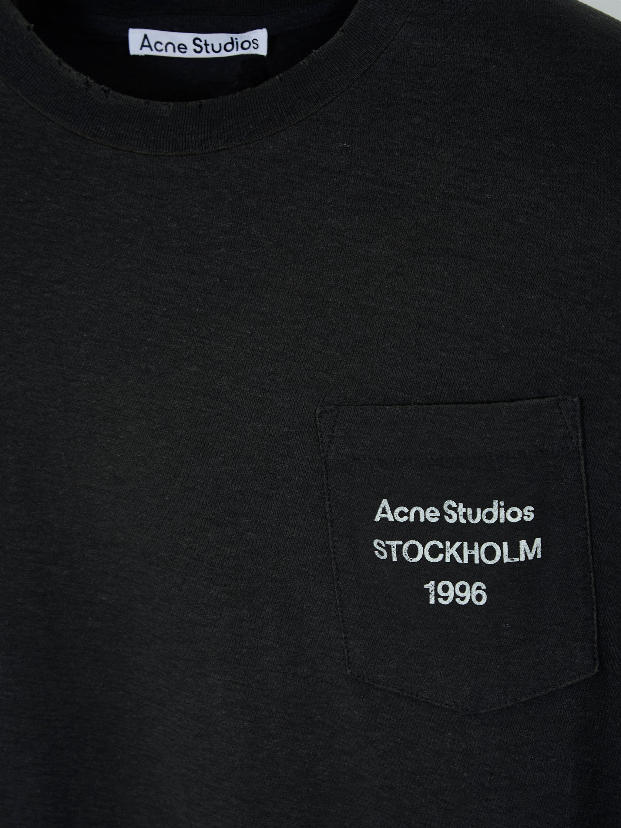 Pocket T-shirt