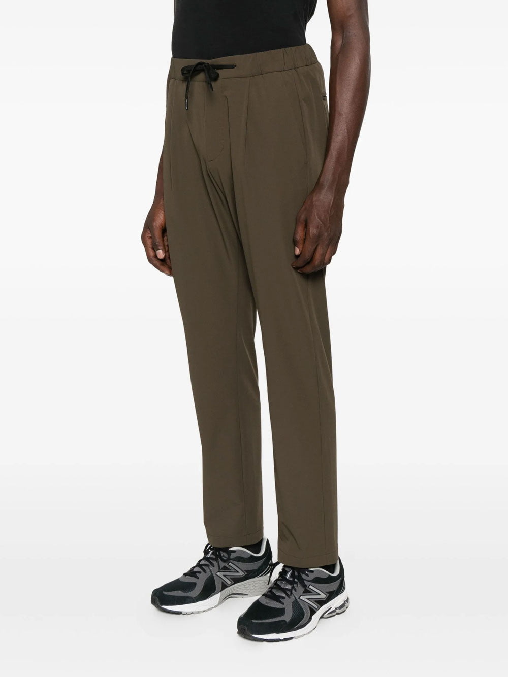 Pantalones con cordón