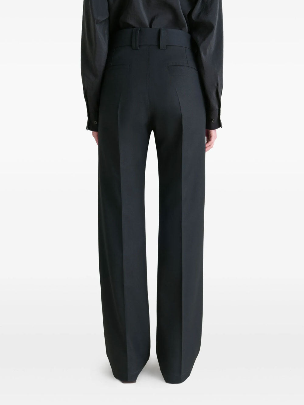 Pleated straight trousers