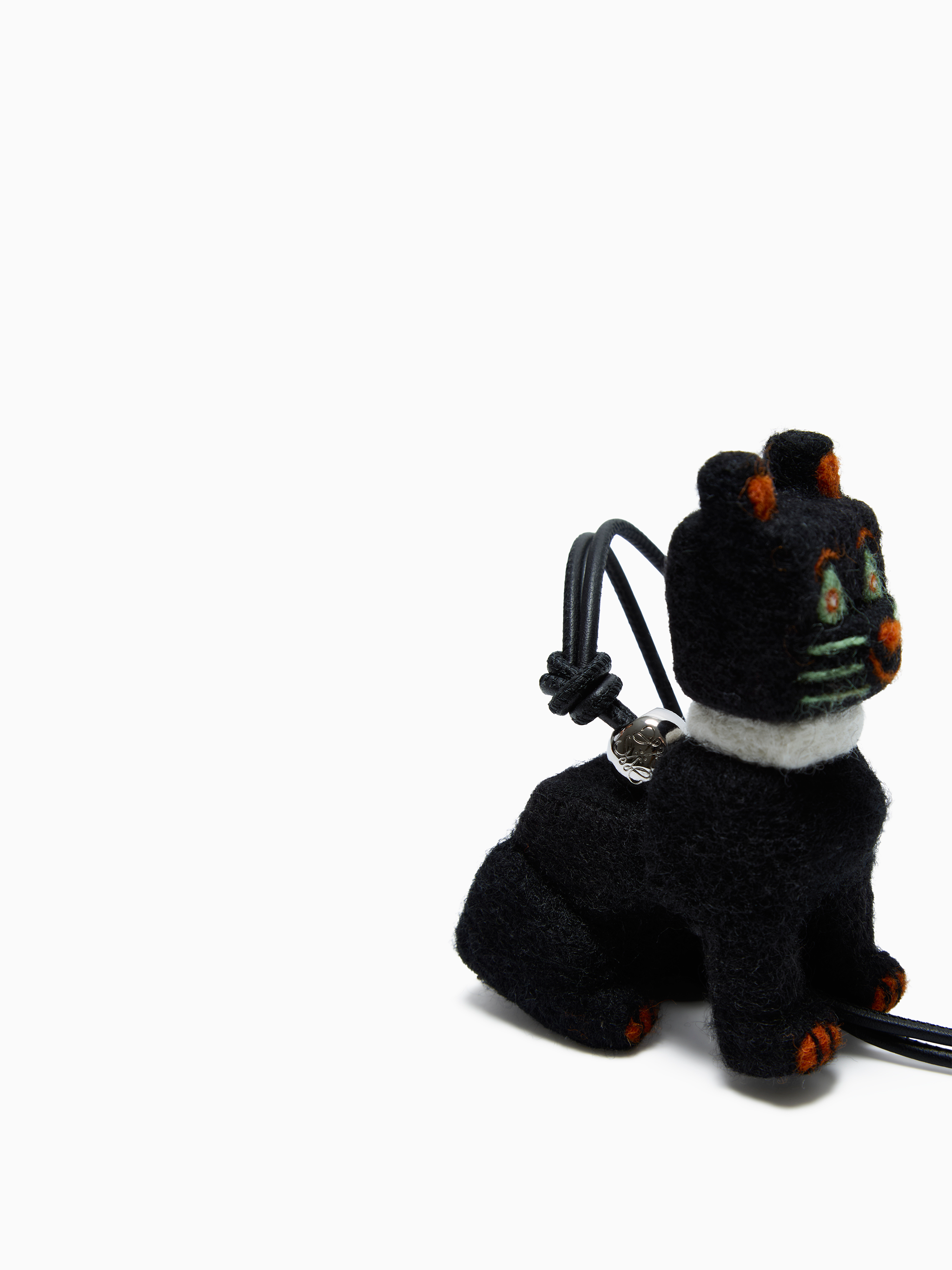 Louis Wain cat felt charm