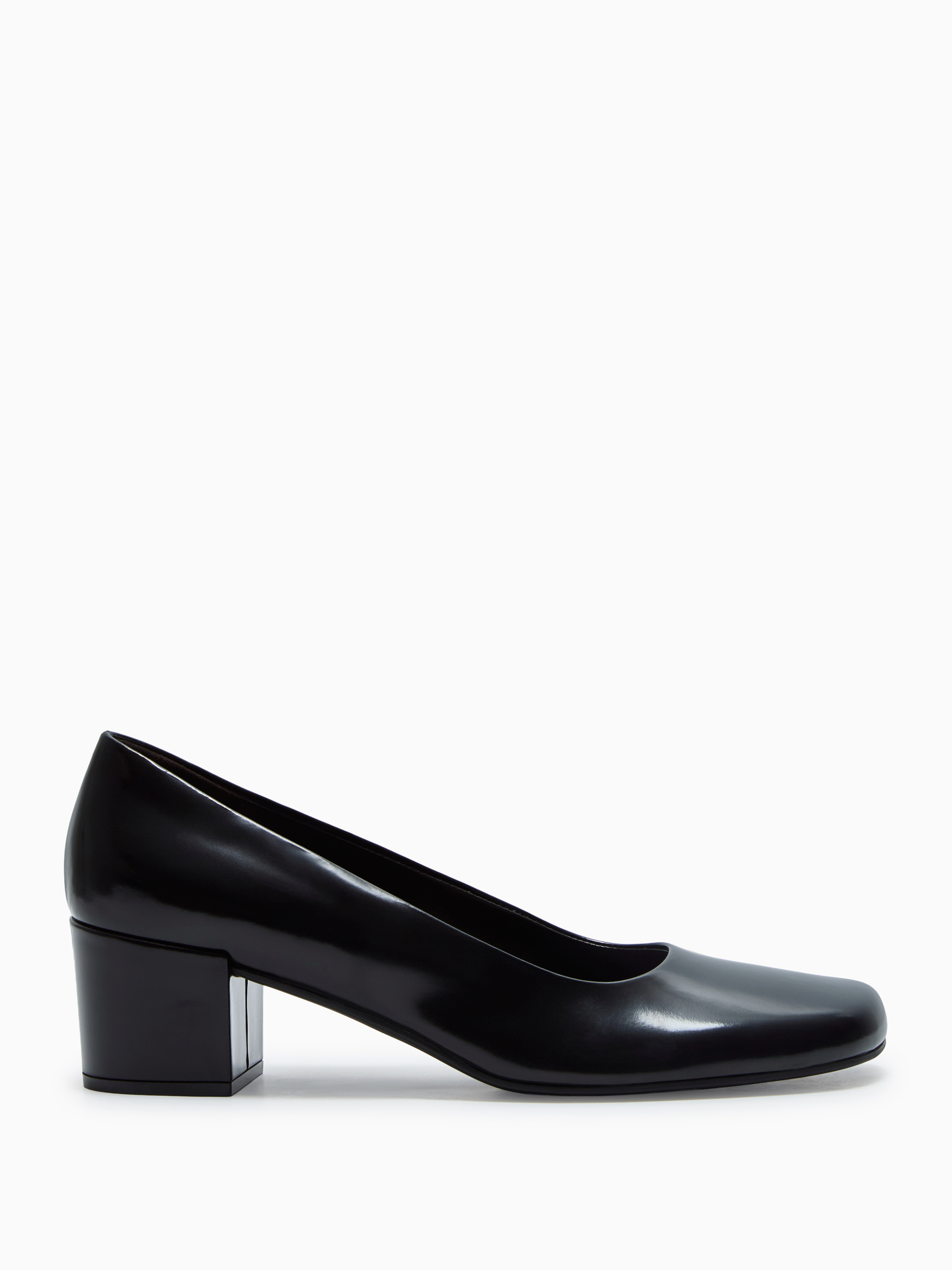 Penelope pumps
