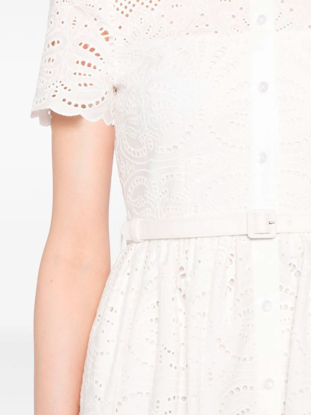 Vestido midi bordado