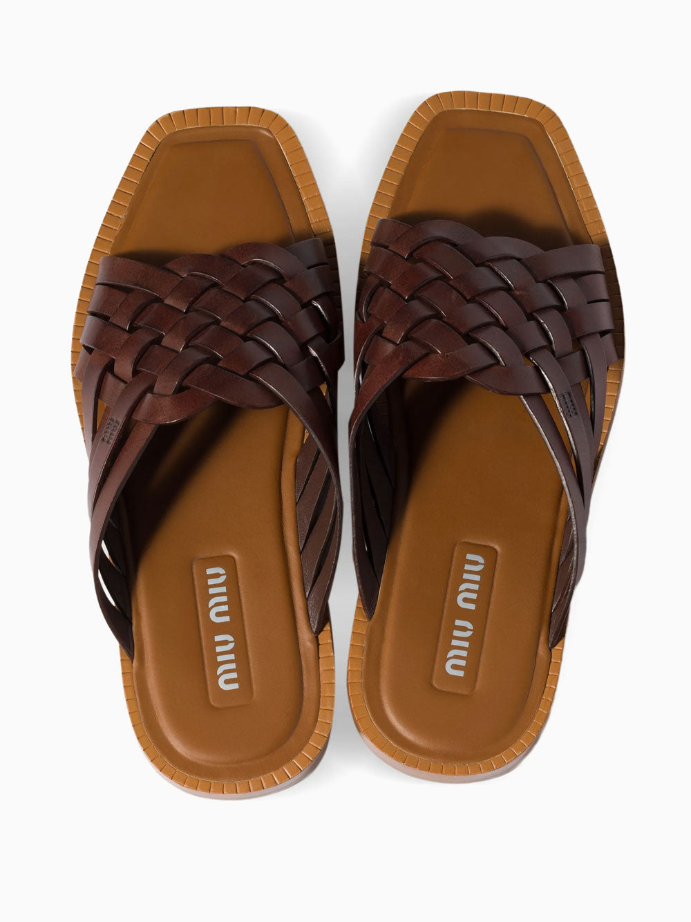 Sandalias de cuero trenzado