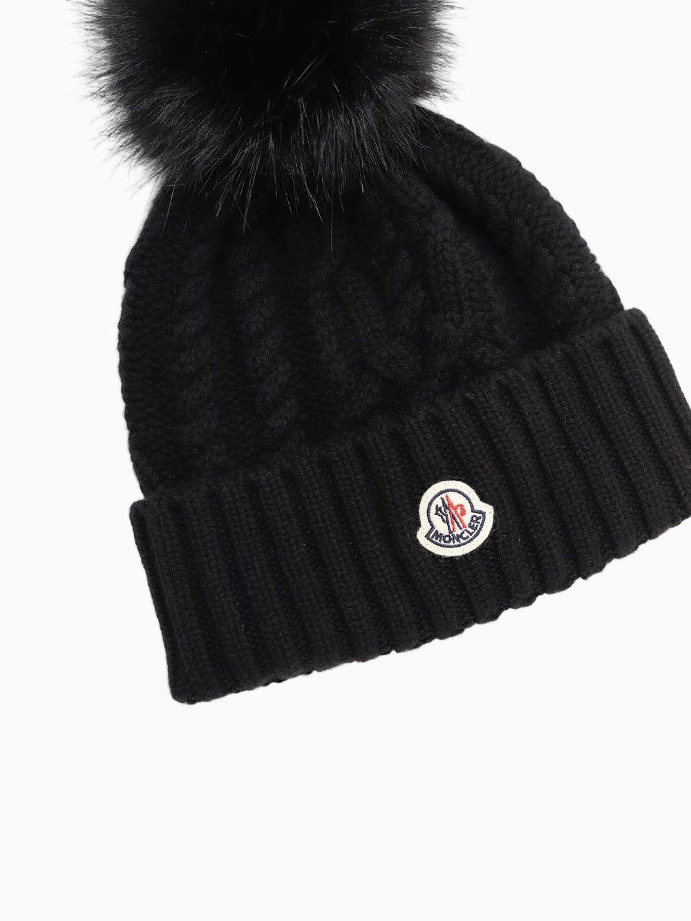 Pom-pom beanie