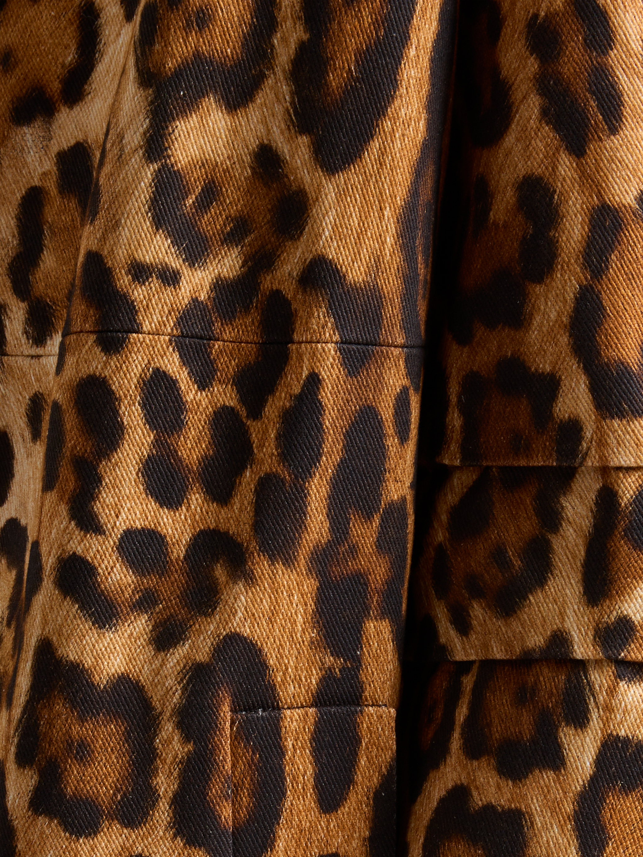 Abrigo con print animal