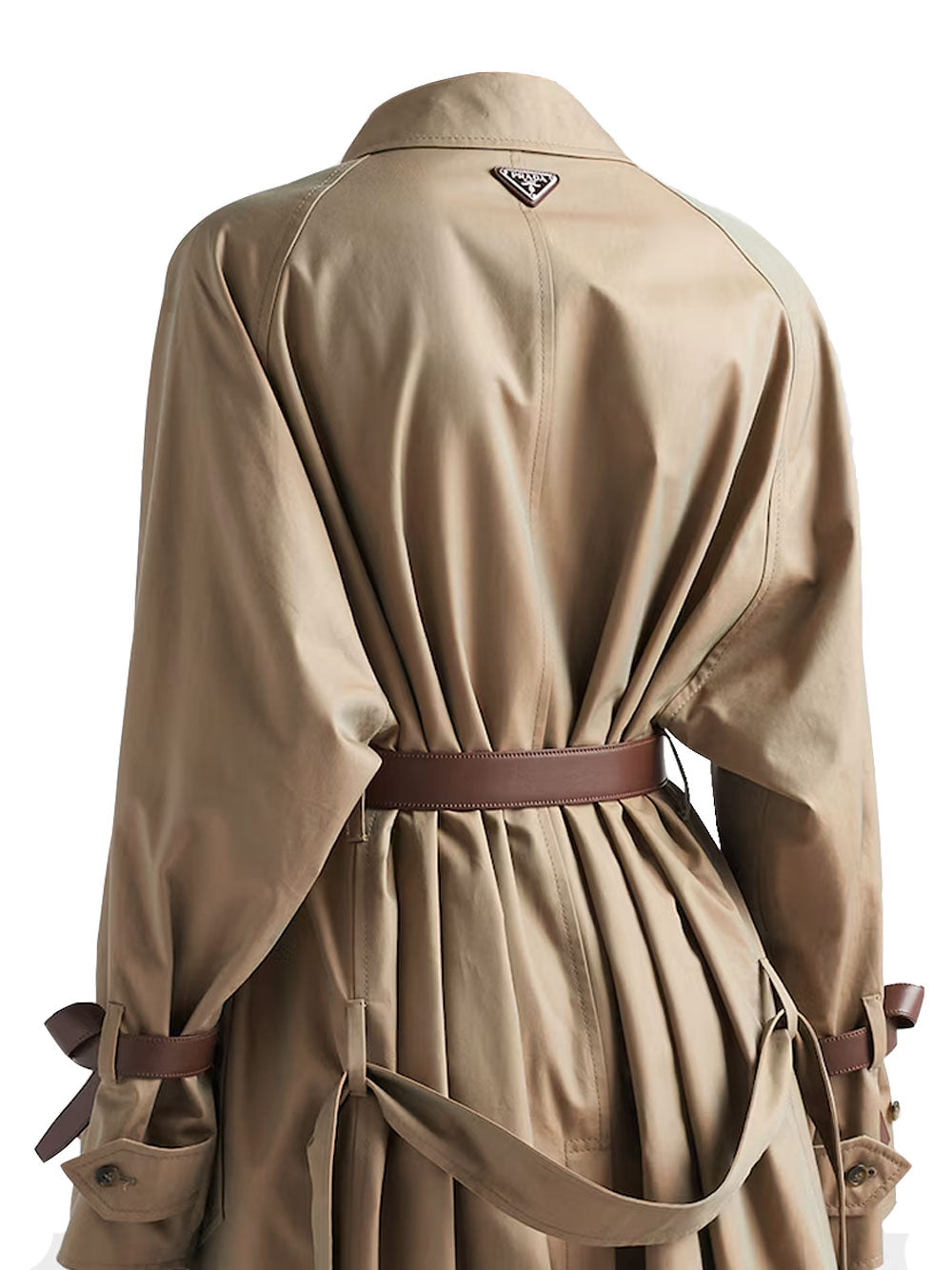 Gabardina con cinturón