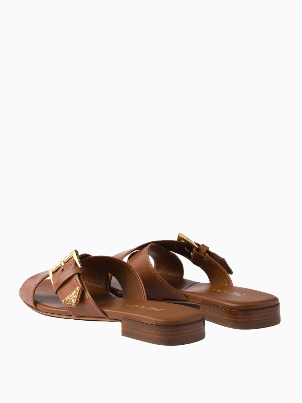 Buckle-fastening sandals