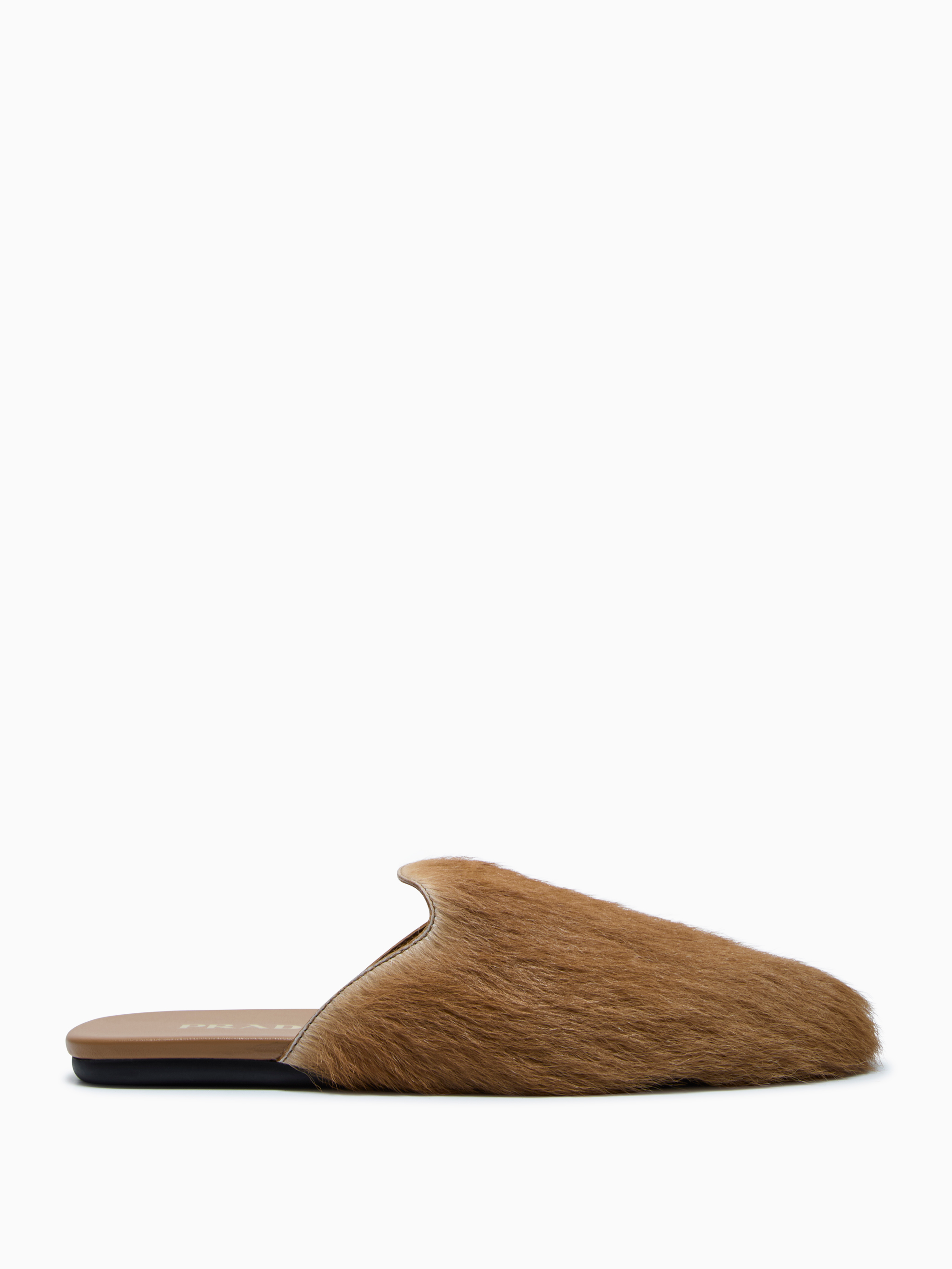 Fur slippers