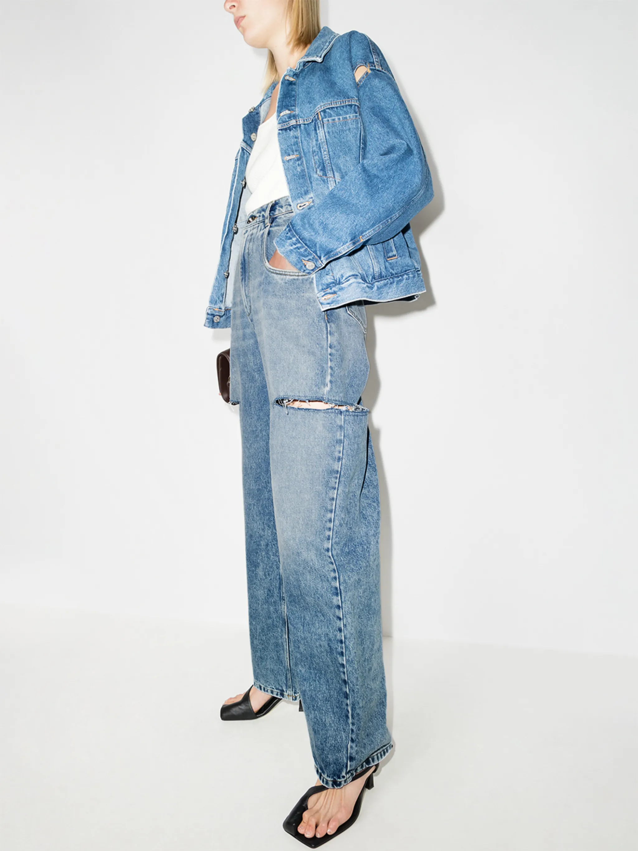 Jeans with slash details