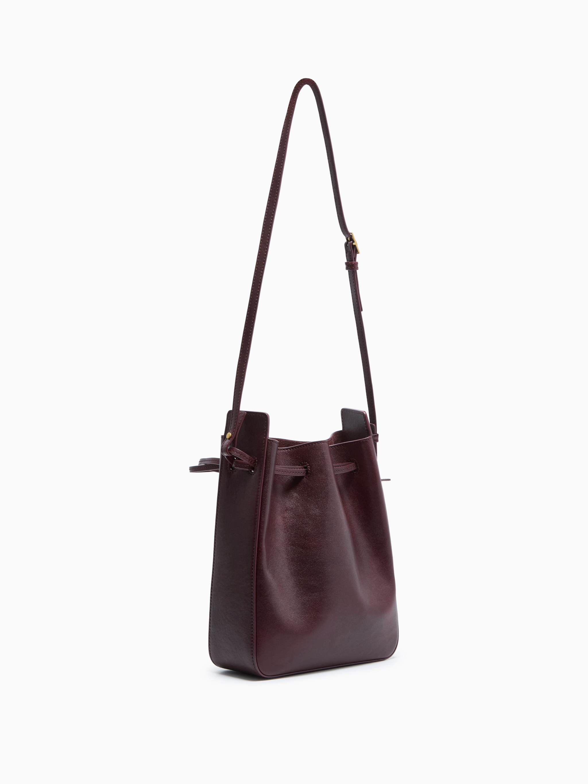 Bucket bag