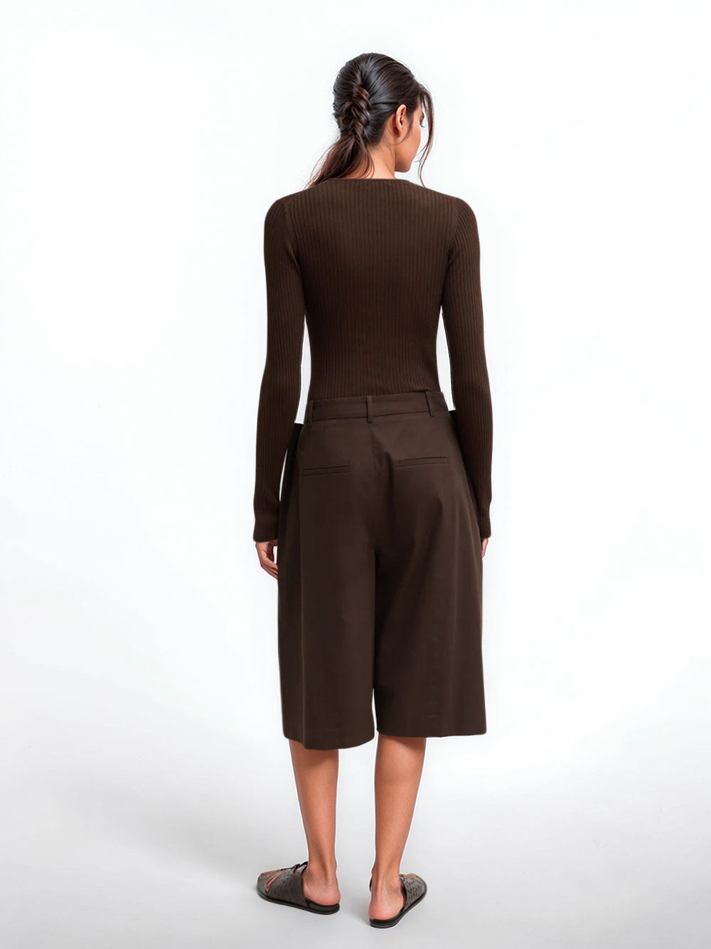 Bermudas con pliegues