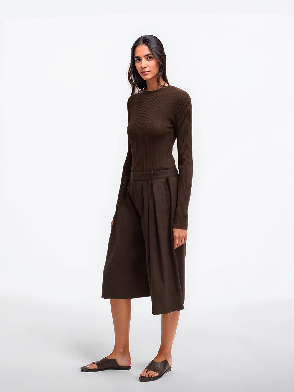 Bermudas con pliegues