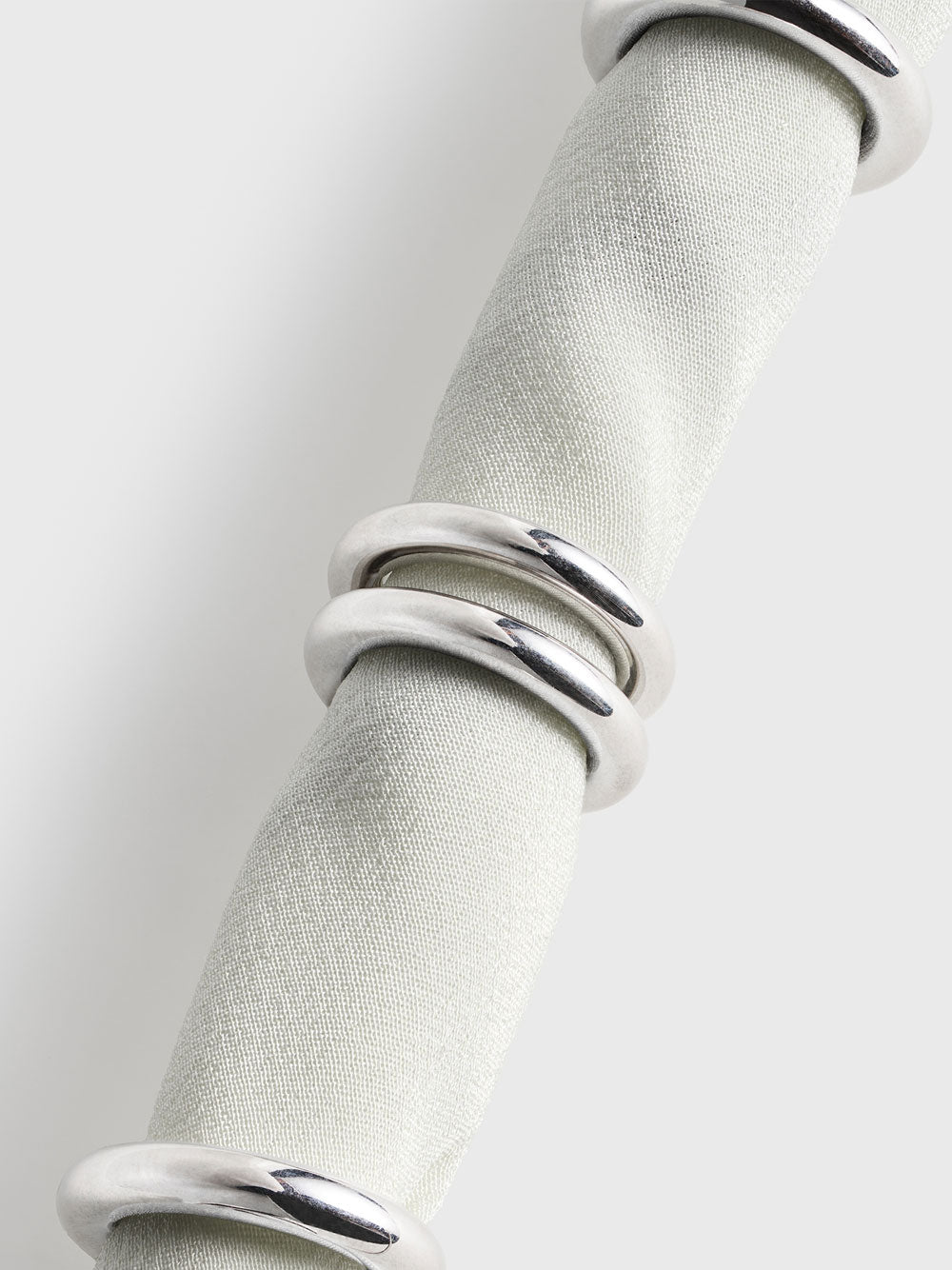 Collar de seda fina