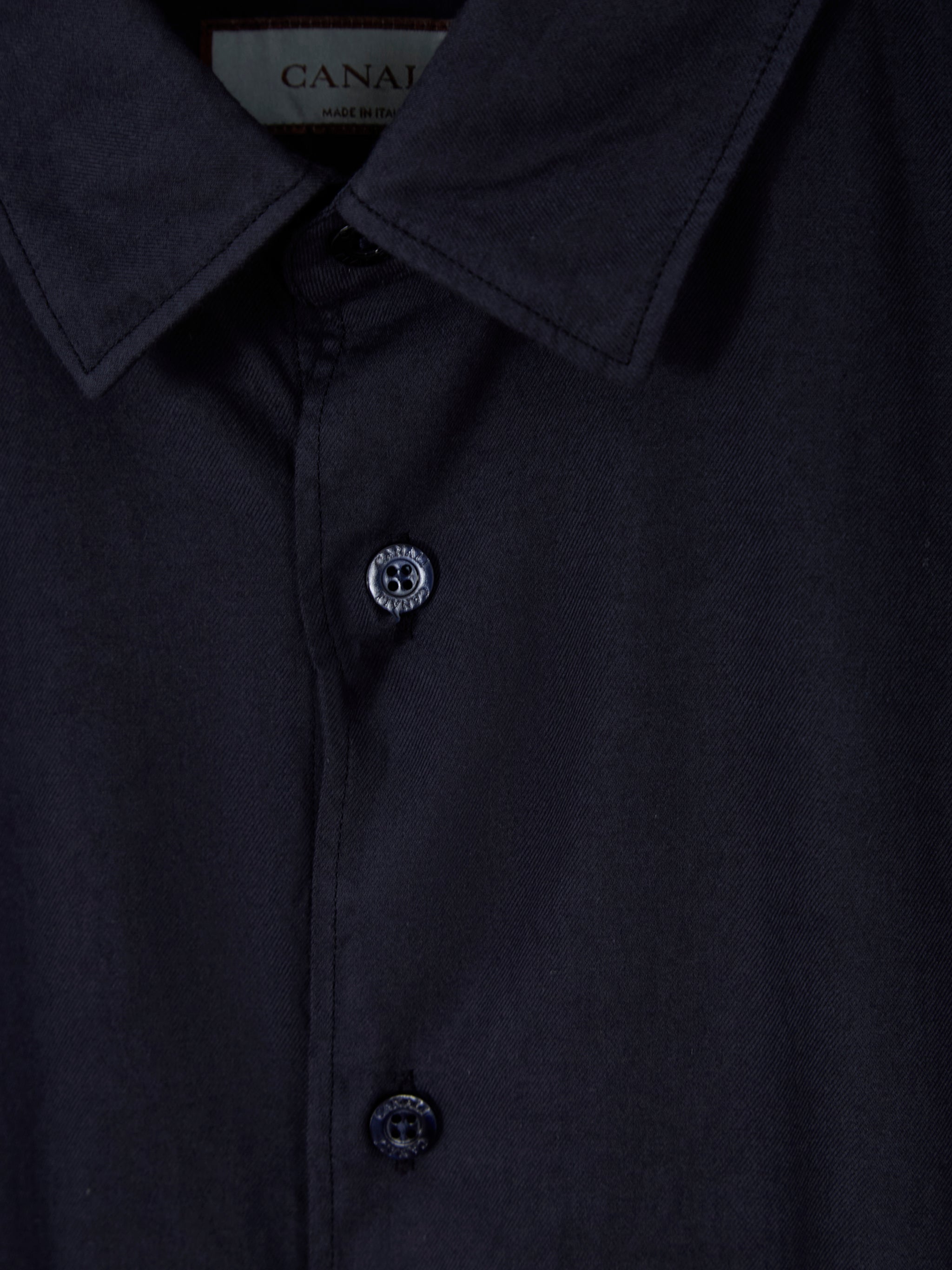 Camisa azul marino