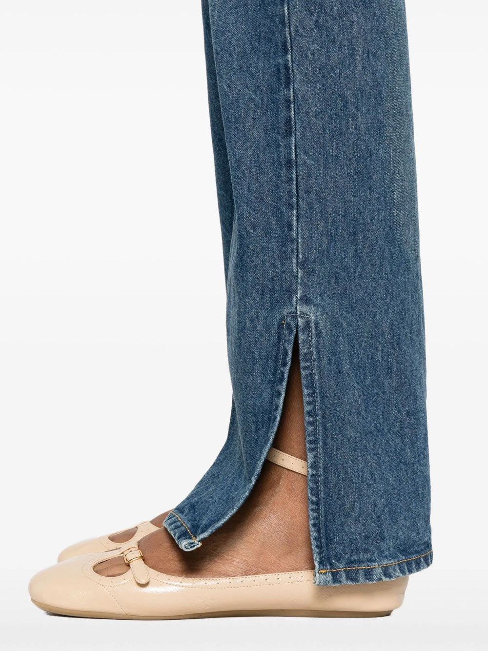 Straight-leg jeans