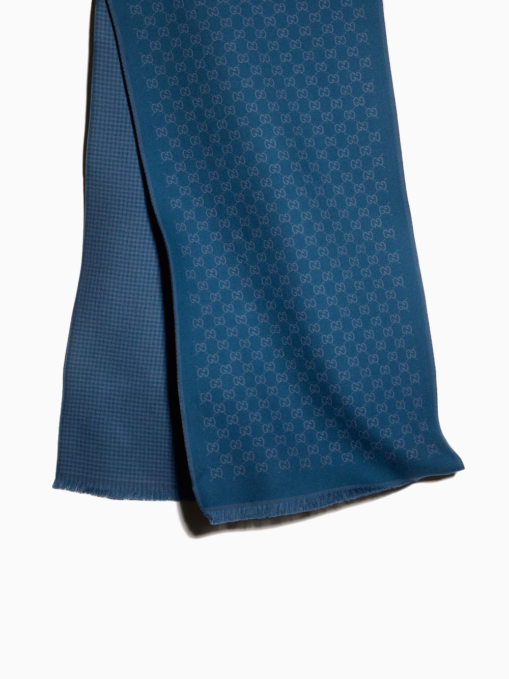 GG scarf