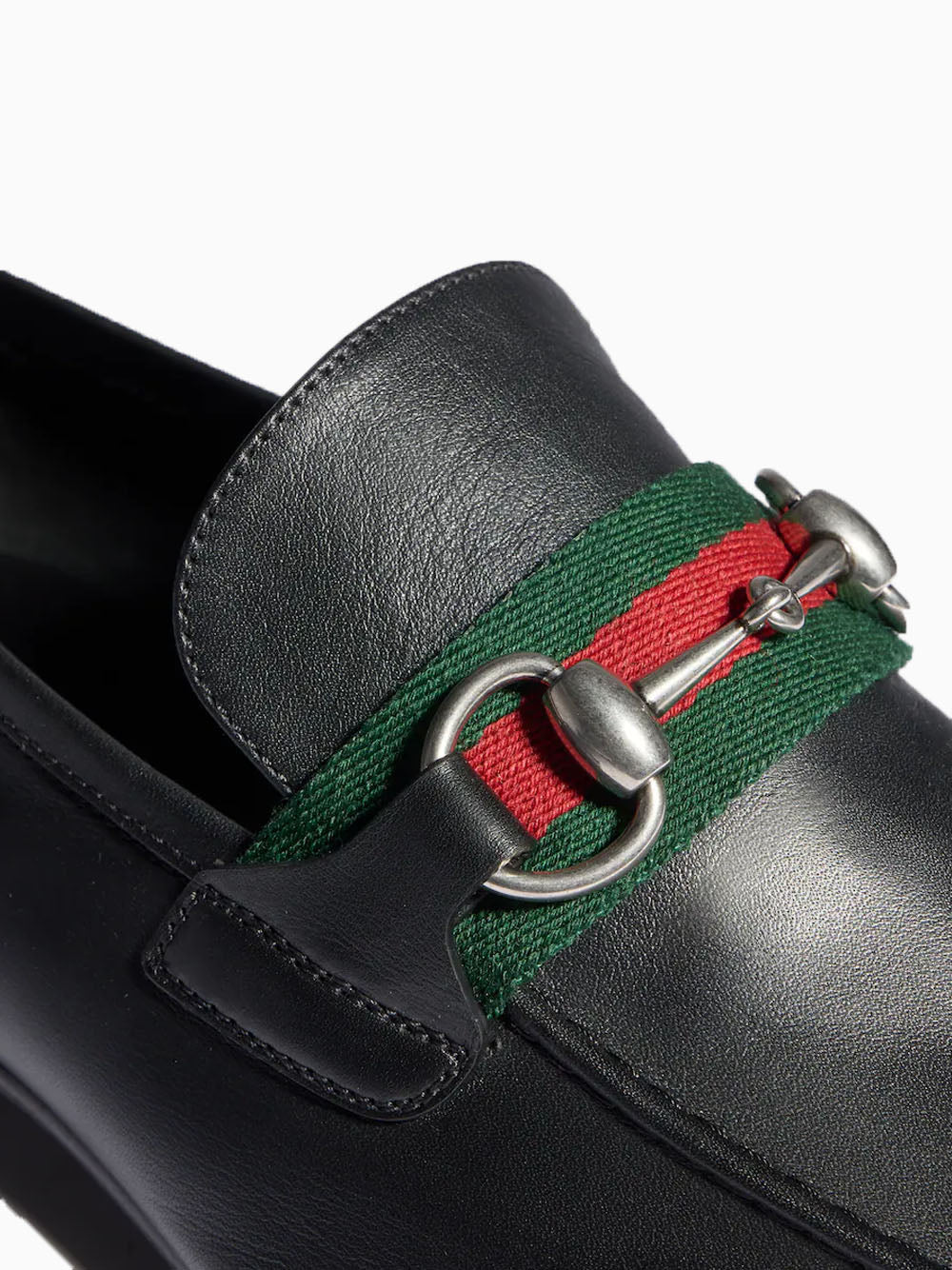 Loafers with Web