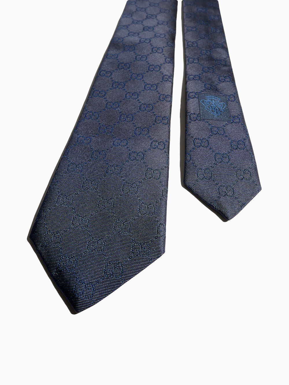 Corbata azul marino