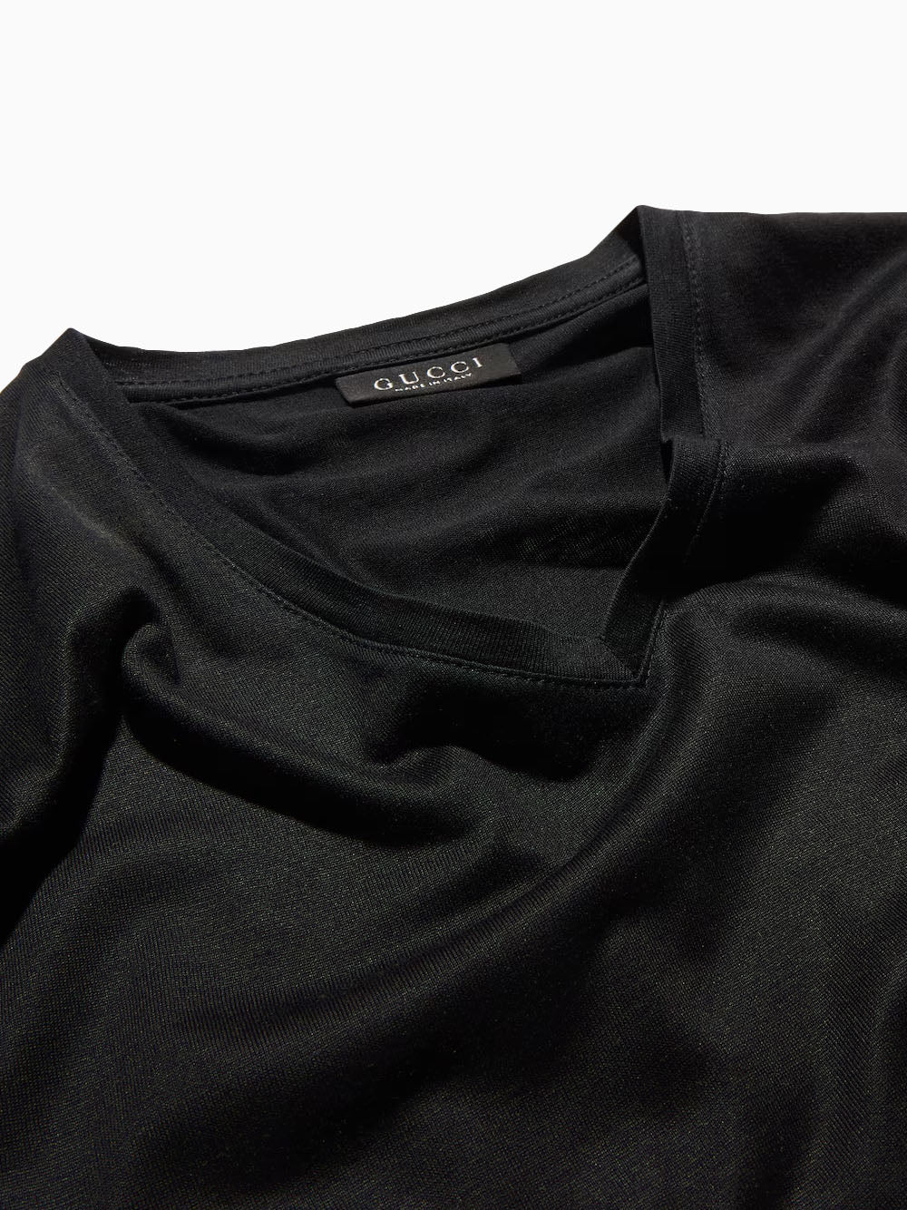 Camiseta escote V