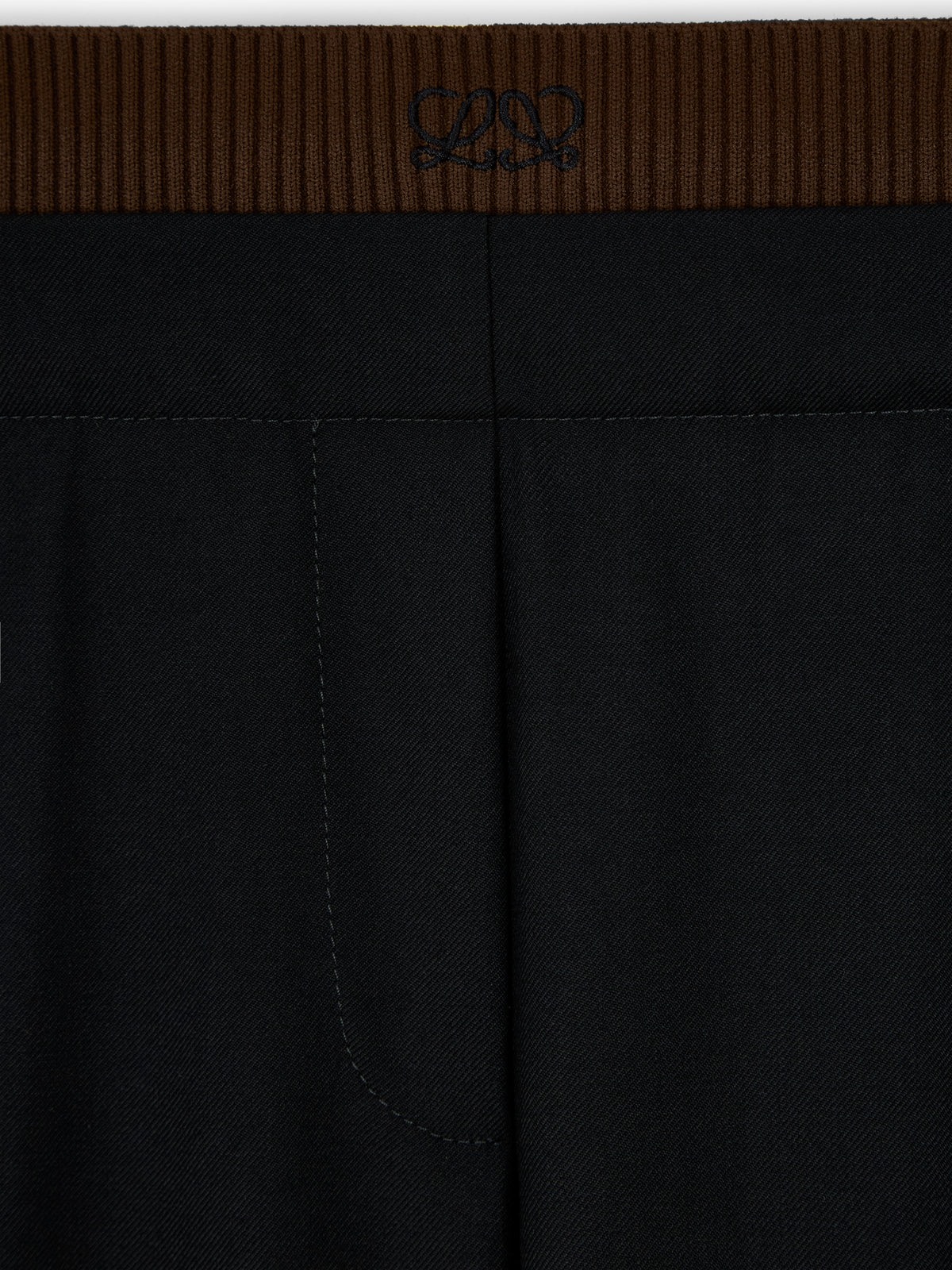 Wide-leg trousers