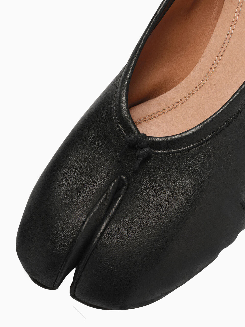 Tabi ballet flats