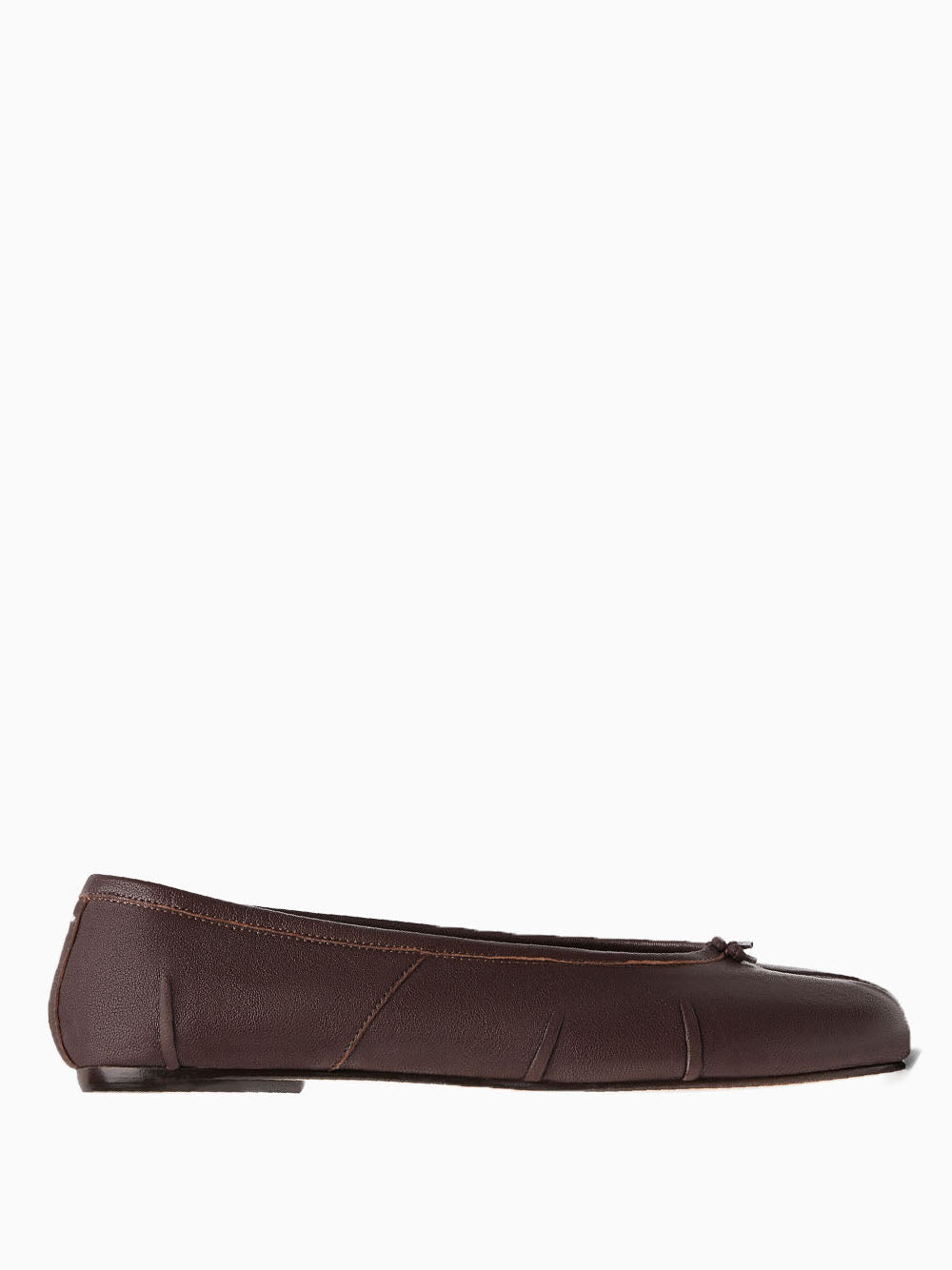 Tabi ballet flats