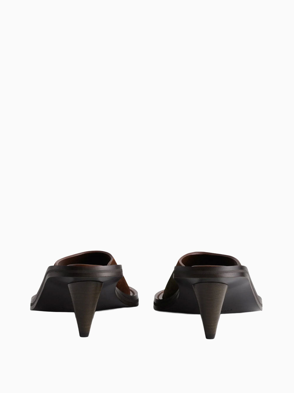 Strap sandals
