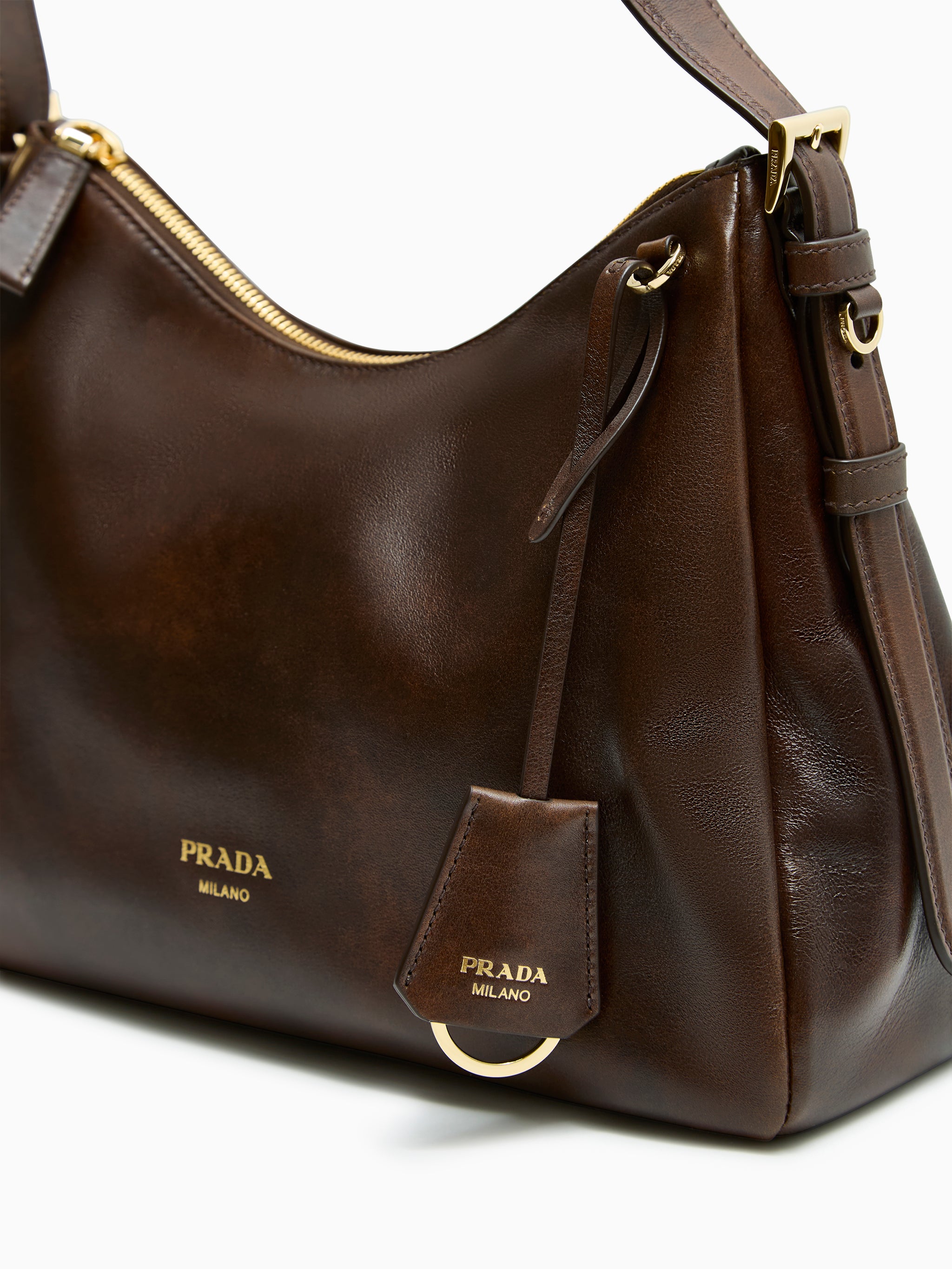 Leather shoulder bag