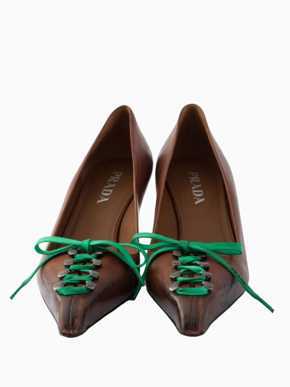 Zapatos con cordones