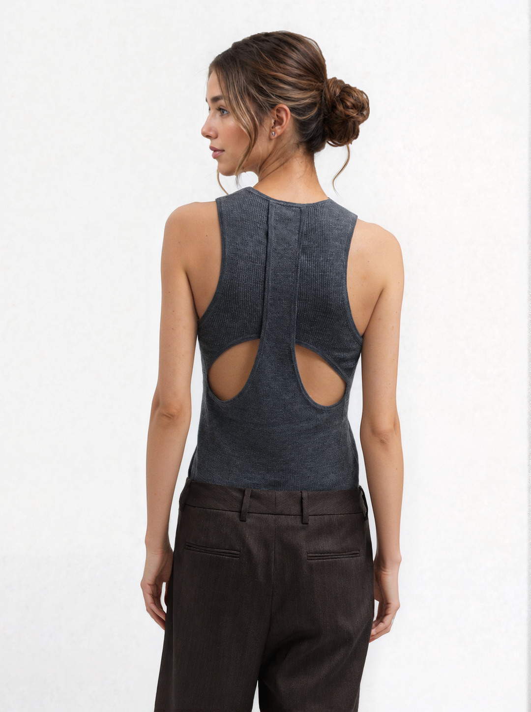 Grey tank top