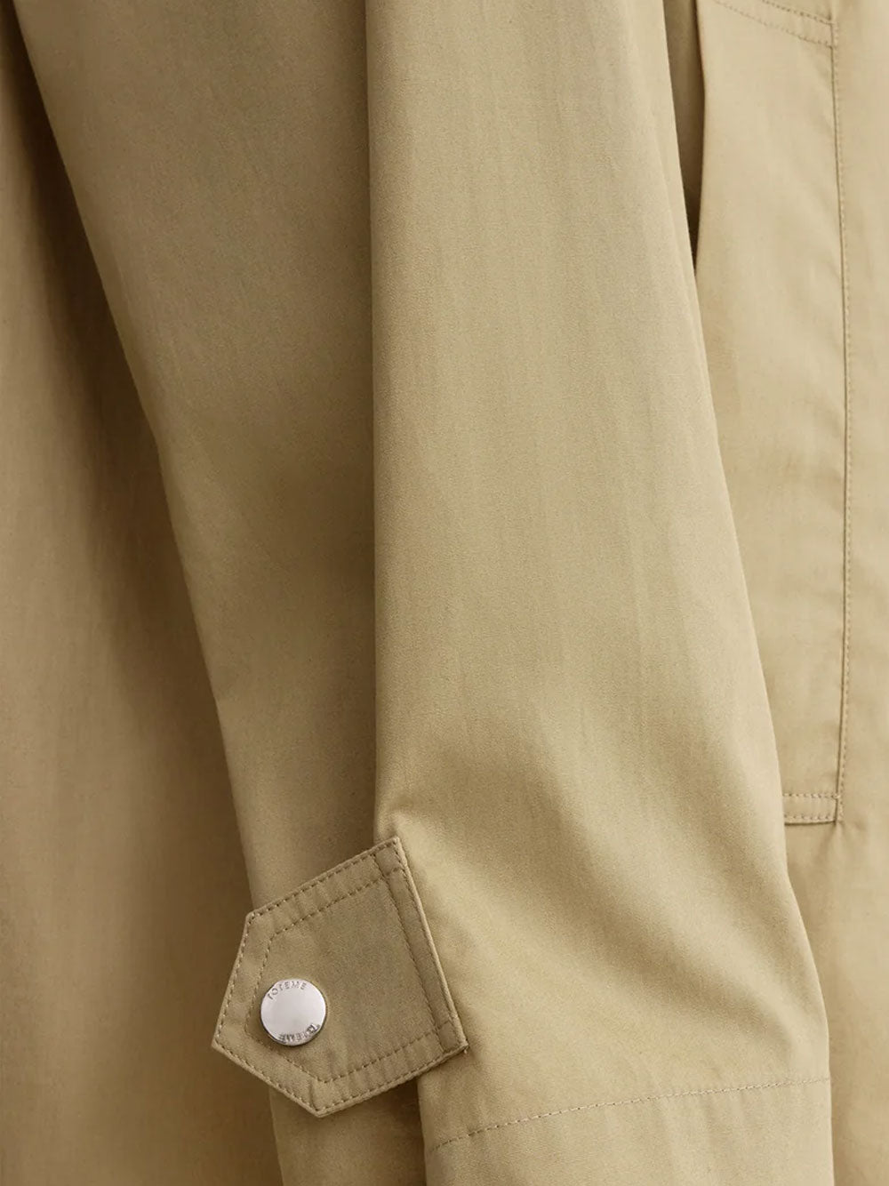 Chaqueta técnica con bufanda