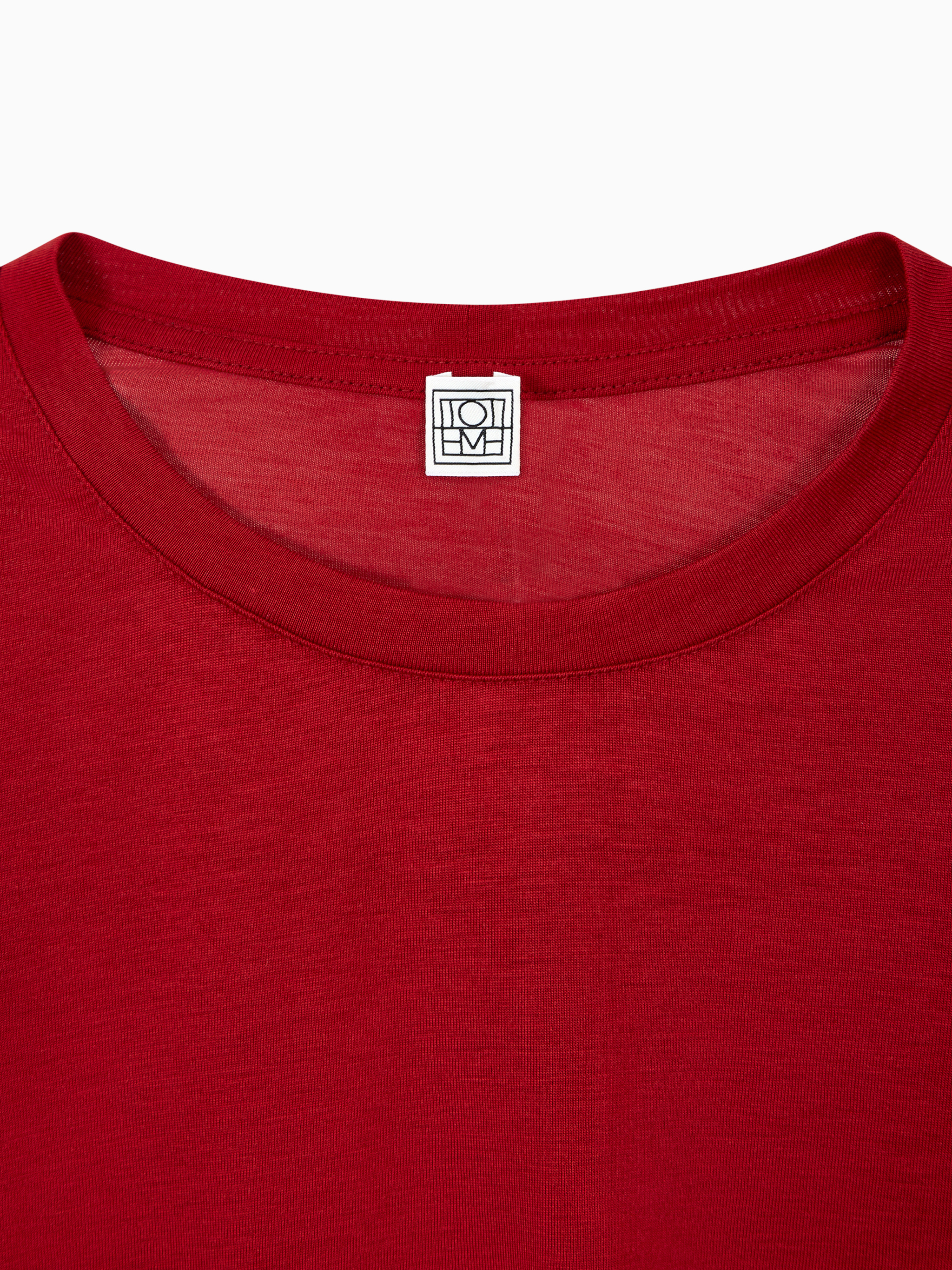 Long-sleeved T-shirt