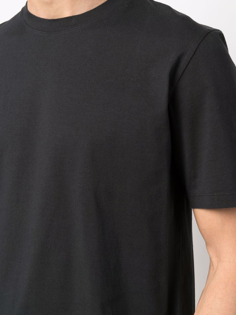 Camiseta con logotipo