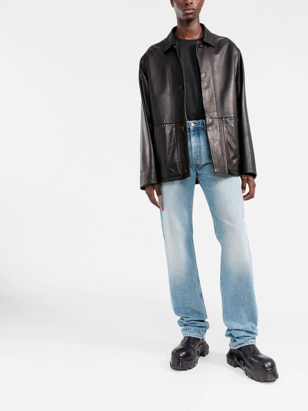 Camiseta con detalle de cuatro costuras