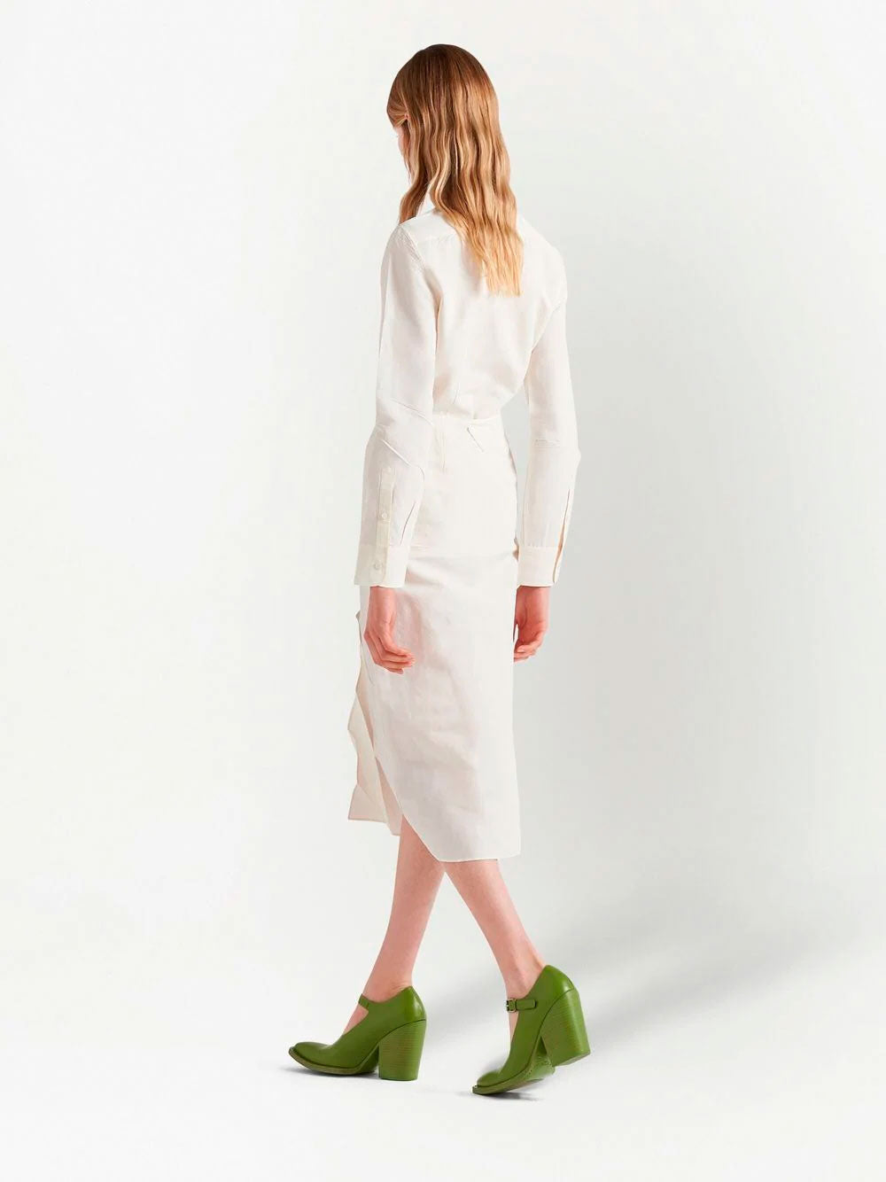 Camisa clásica abotonada