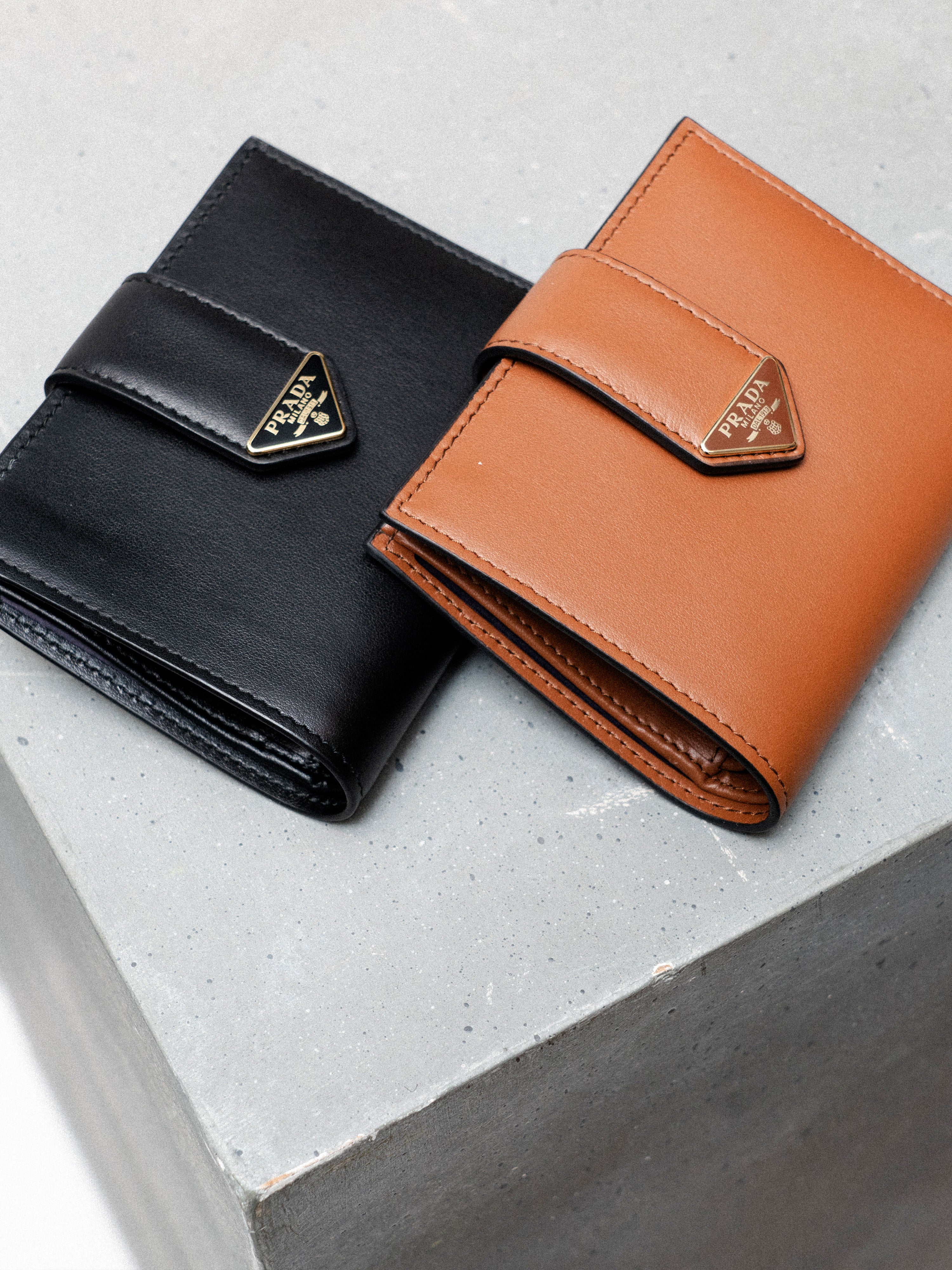 Prada discount wallets for women