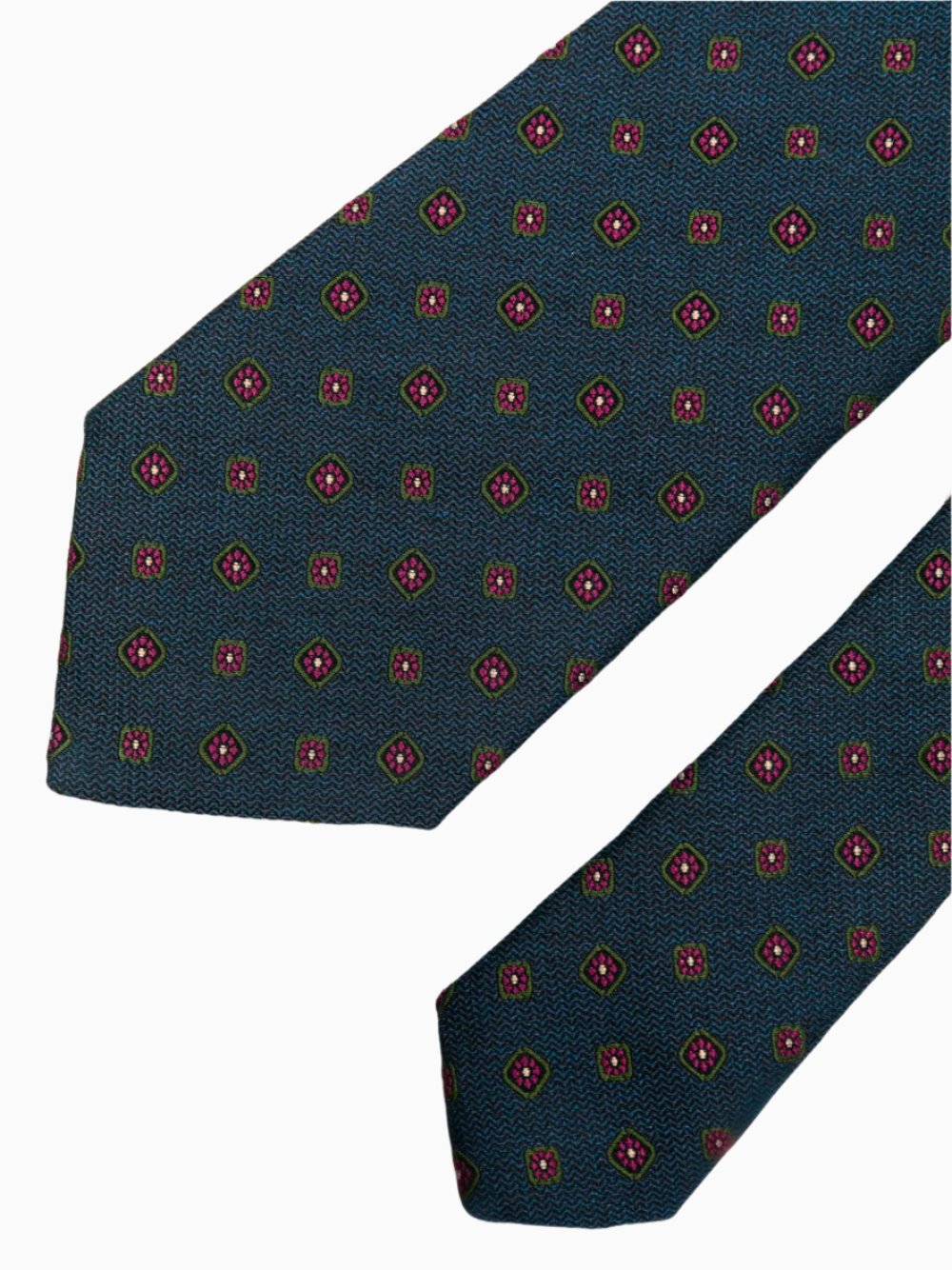 Patterned-jacquard tie