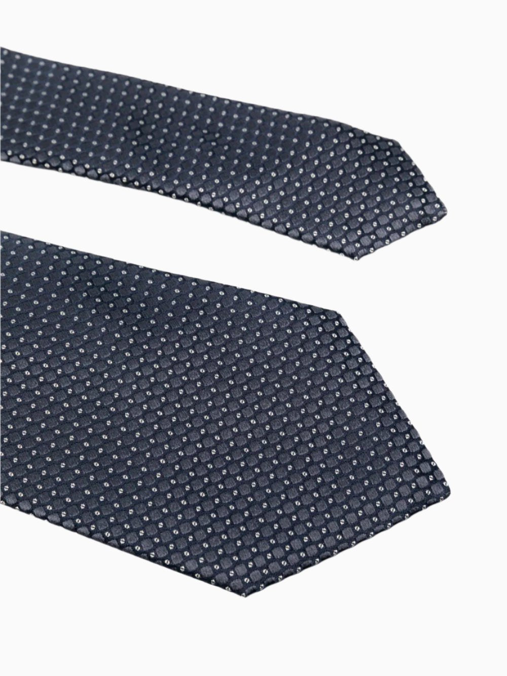 Pattern-jacquard tie