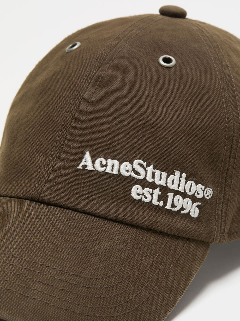 Gorra con logo