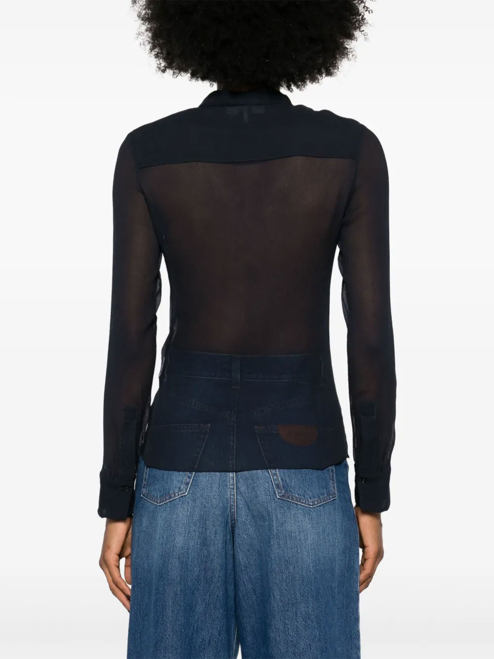 Slim-fit collarless blouse