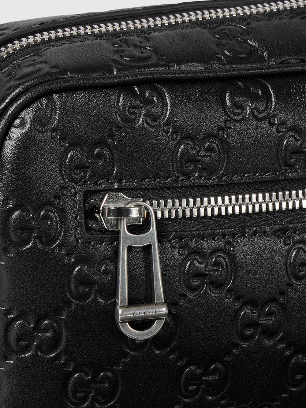 GG Emblem small crossbody bag